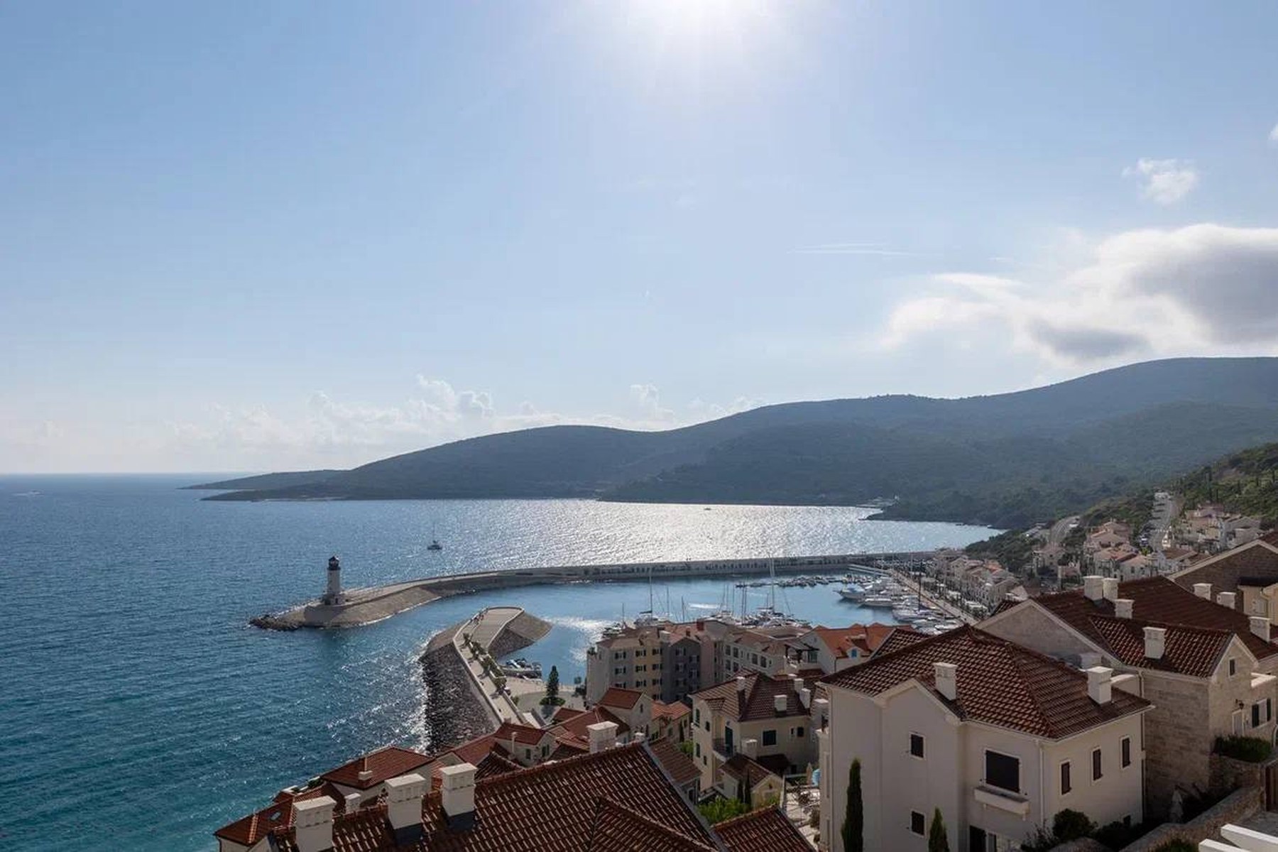 Marina Village 94 m² top-floor apartment, panoramic sea and marina view with the Luštica Bay lighthouse